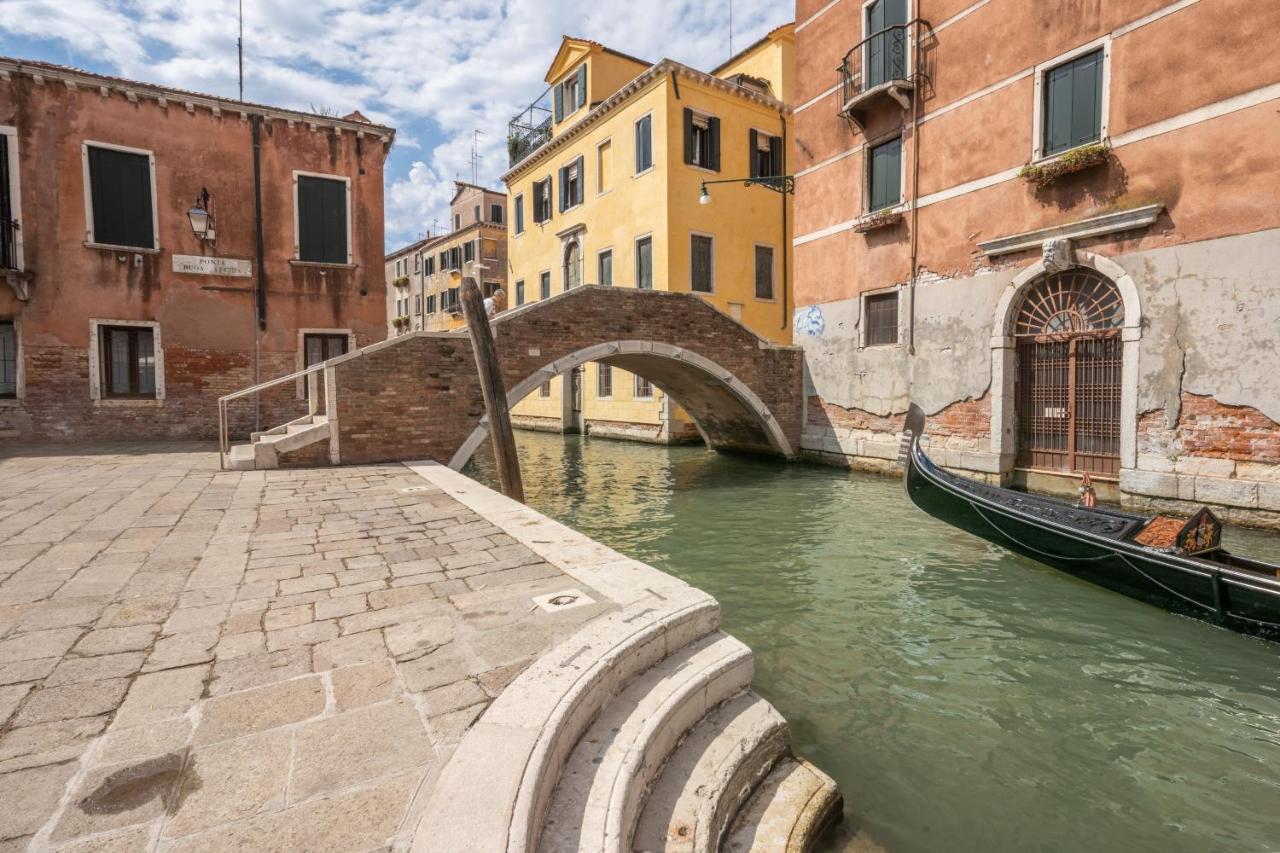 Bright Apartment On Venetian Roofs R&R Luaran gambar